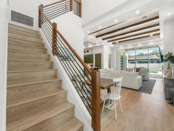 Luxury 4-Bedroom Home Near Vanderbilt Beach in Naples